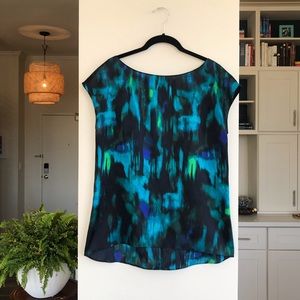 SOLD - TAHARI Patterned Sleeveless Blouse